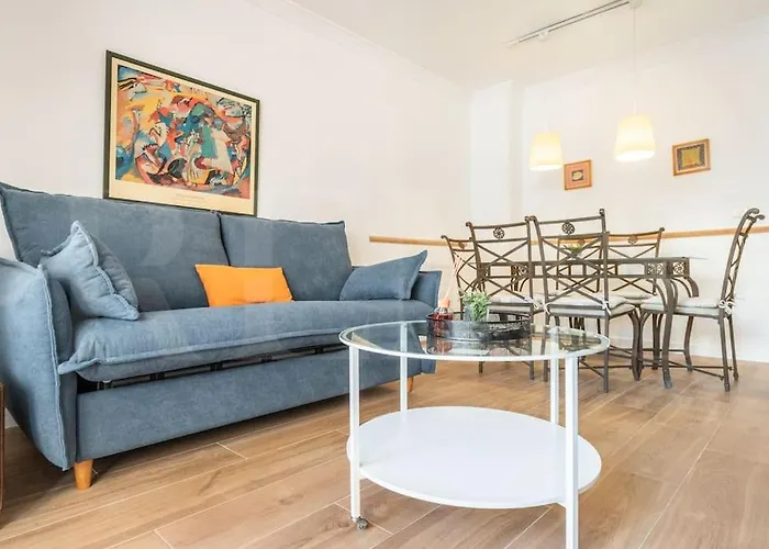 Charming Apartment In La Malagueta By Rems